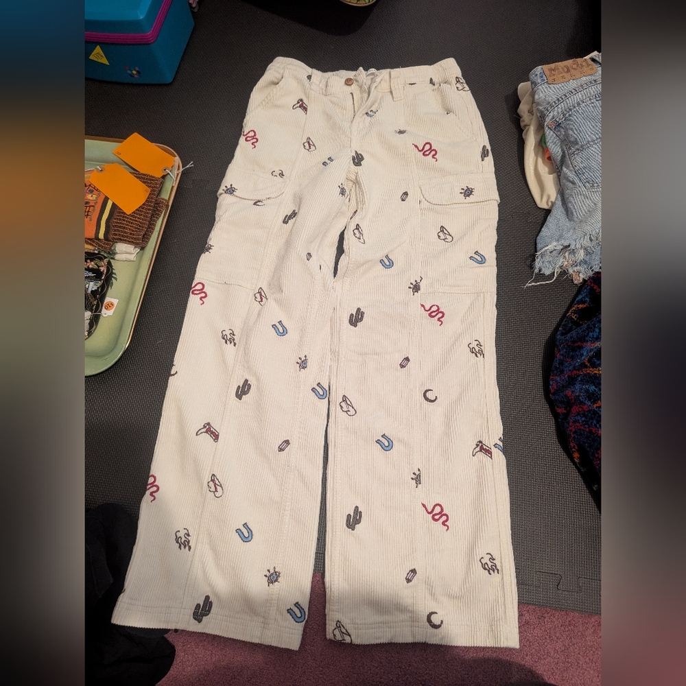 PacSun Cream Wide Leg Corduroy Pants with Embroidered Western Motifs